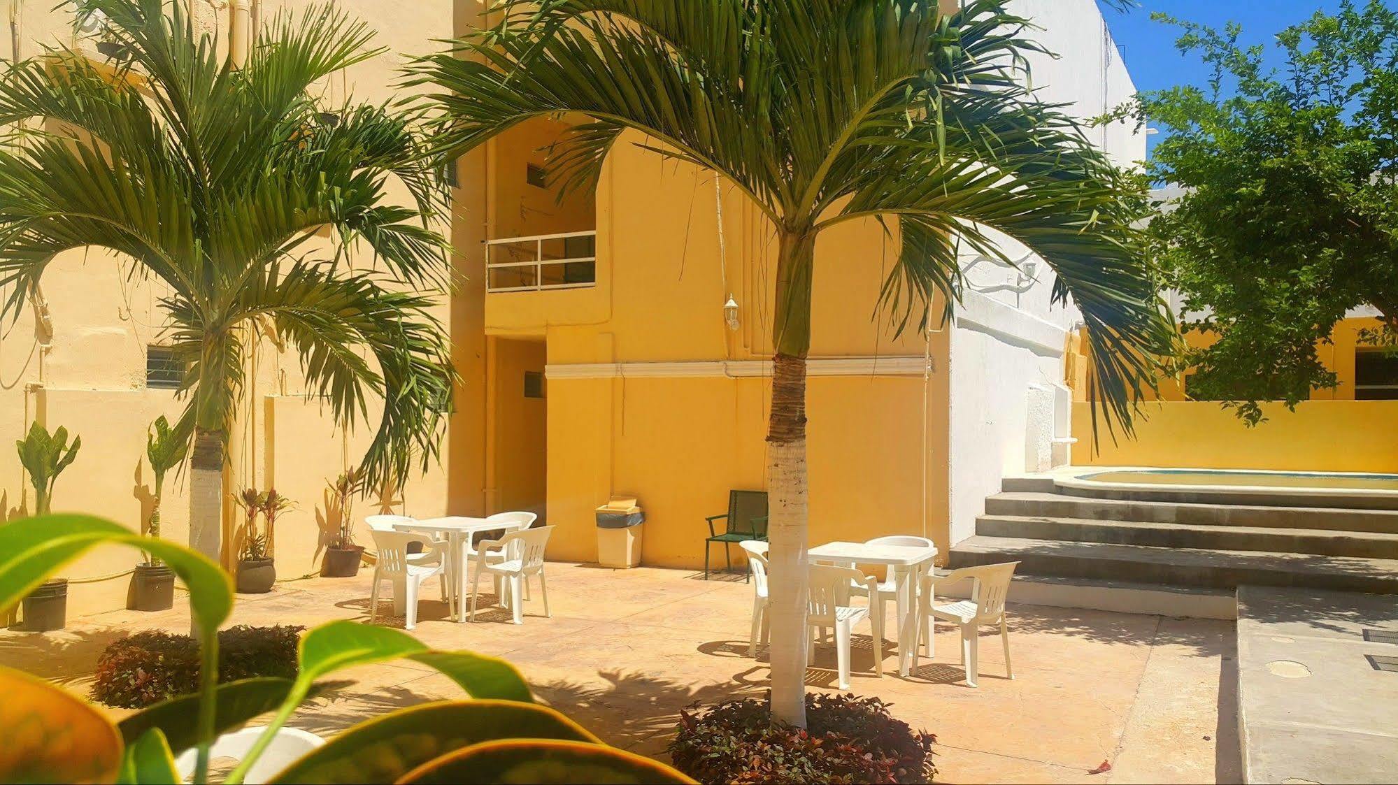 Hotel El Marques Merida Exterior photo